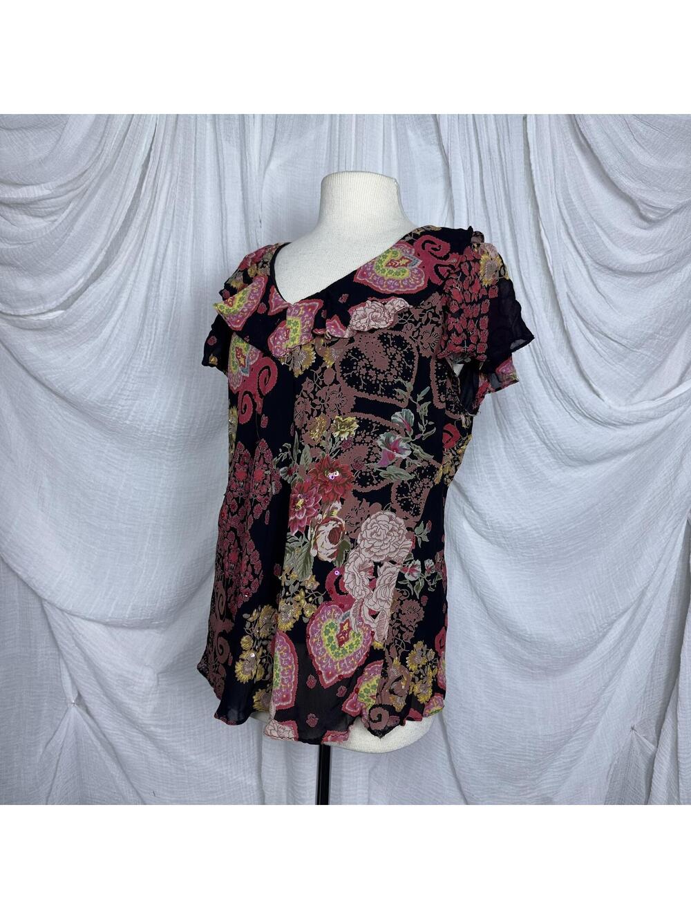 Vintage Fairy Floral Patterned Ruffled Short Sleeve Beaded Top (2XL)